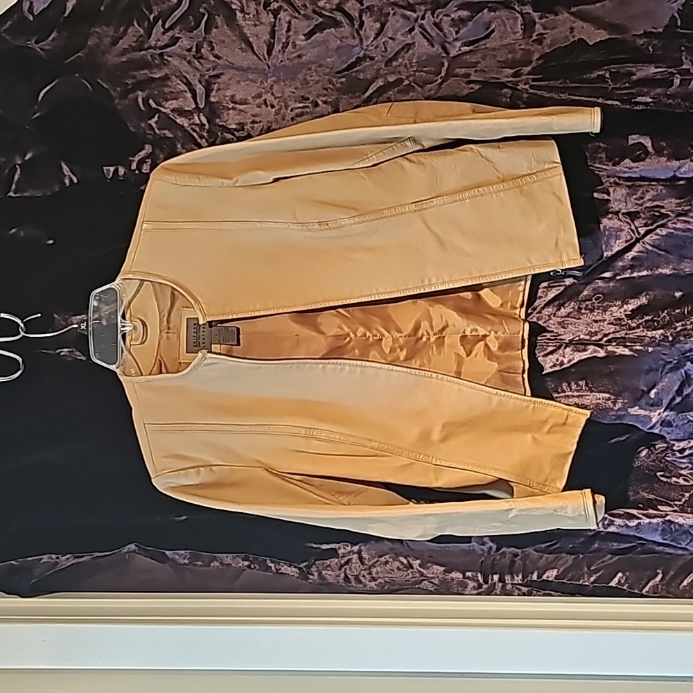 Uniform John Paul Richard Beige Leather Jacket Size 6- worn 5xs EUC